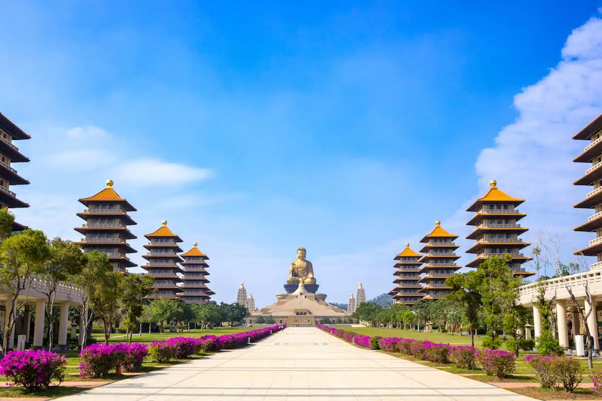 fo-guang-shan-kaohsiung-taiwan