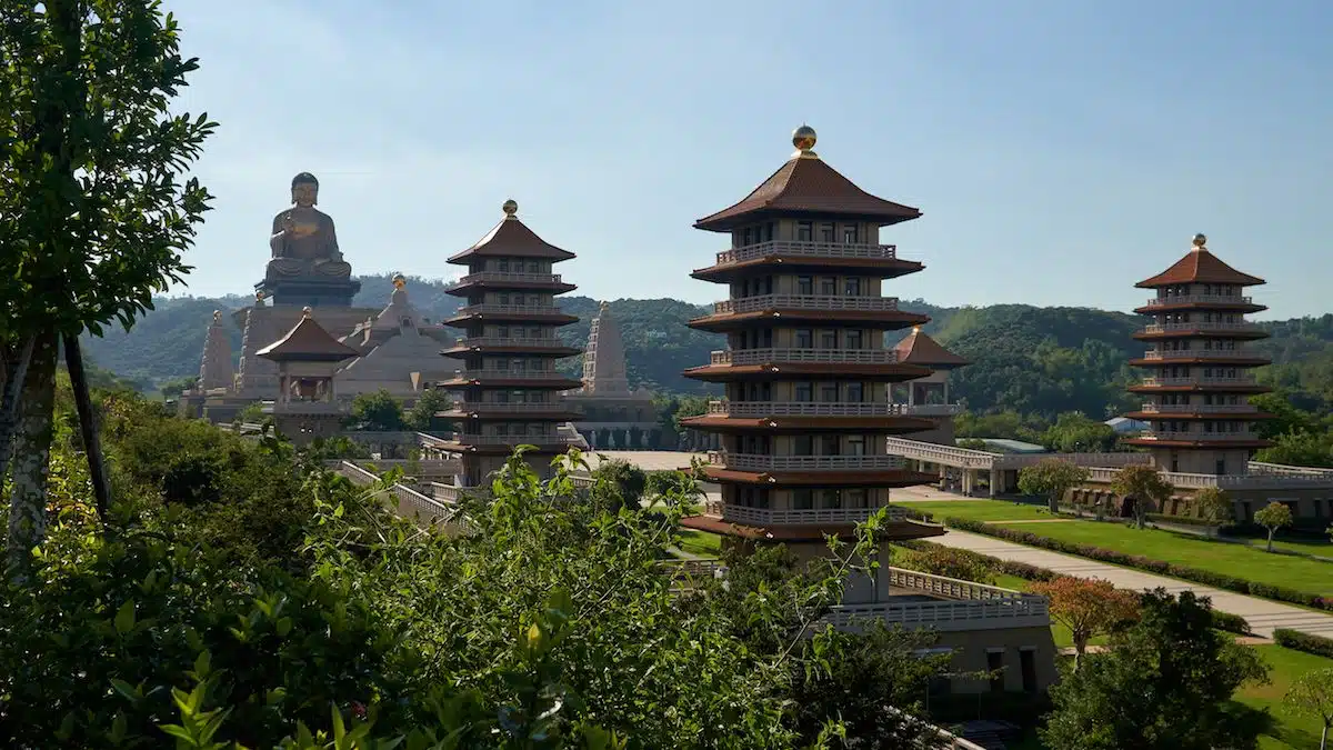 fo-guang-shan-kaohsiung-taiwan