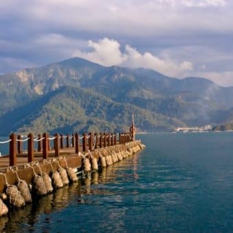 Hôtels Lac du Soleil et de la Lune